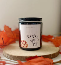 Load image into Gallery viewer, Nan's Apple Pie Candle