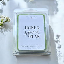 Load image into Gallery viewer, Honey Spiced Pear Wax Melts