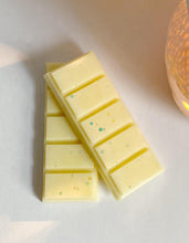 Load image into Gallery viewer, Lemon Cheesecake Wax Melts