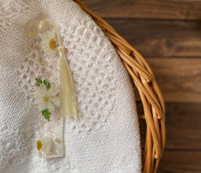 Load image into Gallery viewer, Floral Resin Bookmarks ~ Various Colors