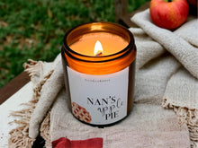 Load image into Gallery viewer, Nan&#39;s Apple Pie Candle
